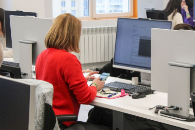 Россиянам объяснили, как оплачивается работа в мартовские праздники