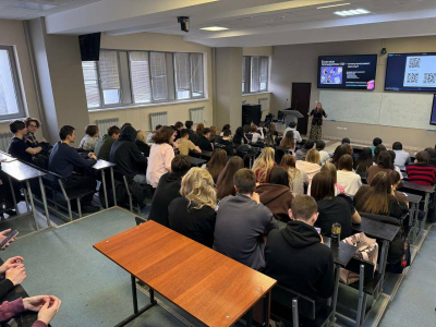 Эксперт рассказала студентам ВМК КФУ, как эффективно использовать ИИ