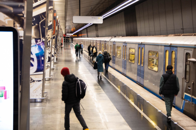 Хаминский: пассажира могут не допустить в метро за отказ показать телефон