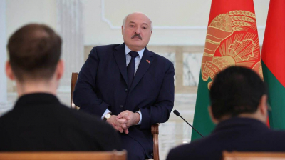 Лукашенко рассказал Макрону, в каких случаях Белоруссия применит ЯО