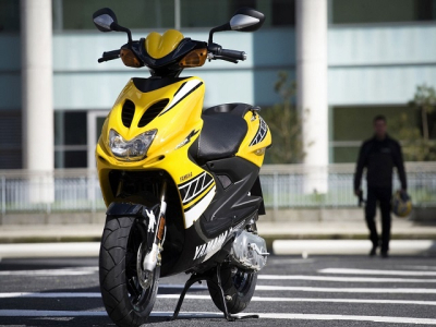 В Бишкеке проверяют документы у водителей мотоциклов