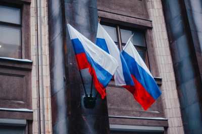 Дума разрешила арест имущества релокантов за действия против интересов России