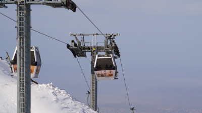 На Шымбулаке массово эвакуировали людей