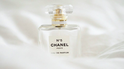 Акции люксовых брендов упали после предупреждения Chanel