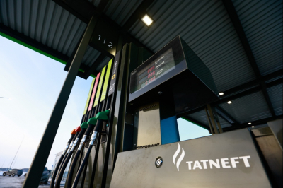 На заправках Татнефти в Казани снова ввели ограничения на продажу топлива