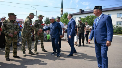 Минниханов встретился с участниками молодежного форума Татарстана и Мордовии 04/07/2026 &ndash; Новости