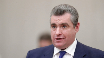 Слуцкий предложил возмещать россиянам затраты на ремонт местных дорог