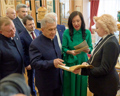 Минниханов в Российском университете кооперации в Мытищах осмотрел музей