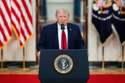 Белый дом выпустил игру с Трампом в образе Человека-паука