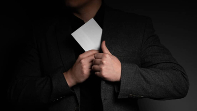 В Астане мошенник выманивал у коллег деньги на похороны родителей