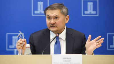 Саясат Нурбек обвинил Шигео Кацу в информационных атаках на Назарбаев университет