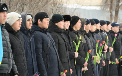 В Актобе провели в армию 28 новобранцев